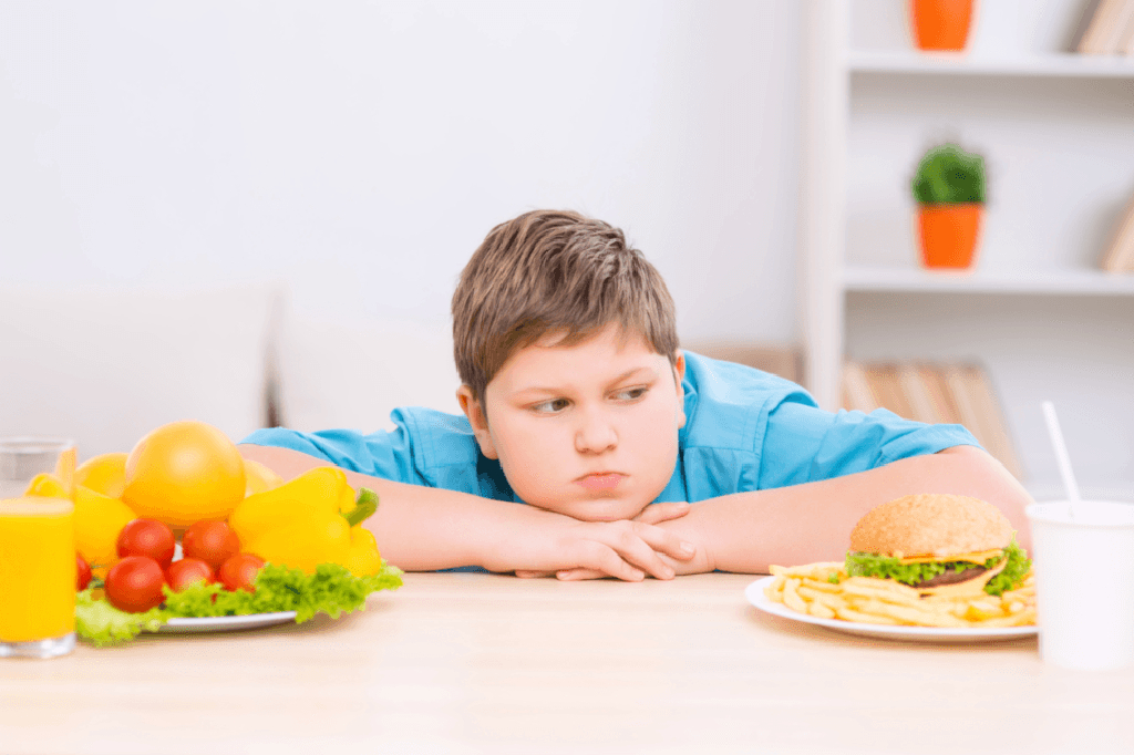 Childhood obesity का कारण और रोकने के उपाय